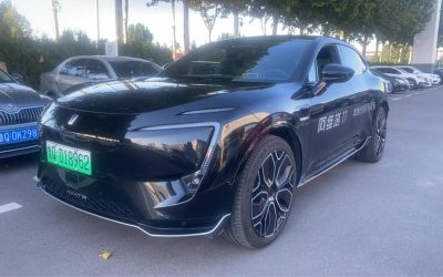 Полный экстерьер внедорожника Avatr 11 2023, подержанный автомобиль из Китая на продажу, с ценой, обзором и электрическими характеристиками.