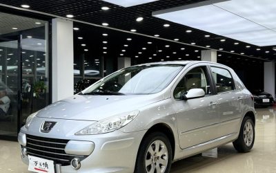 Экстерьер подержанного хэтчбека Peugeot 307 2010, подержанный автомобиль в Китае с характеристиками.