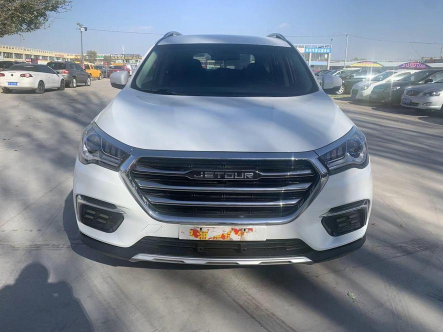 Полный экстерьер Джетур X90 2020, китайский подержанный автомобиль внедорожник, бензиновый тип топлива, 4WD, доступен для продажи с подробными характеристиками, ценой и обзором.