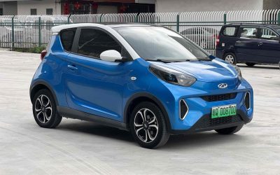 Полный экстерьер Chery EV Little Ant 2020, электрического хэтчбека, китайского подержанного автомобиля на продажу, с характеристиками, ценой и возможностью покупки в Китае.