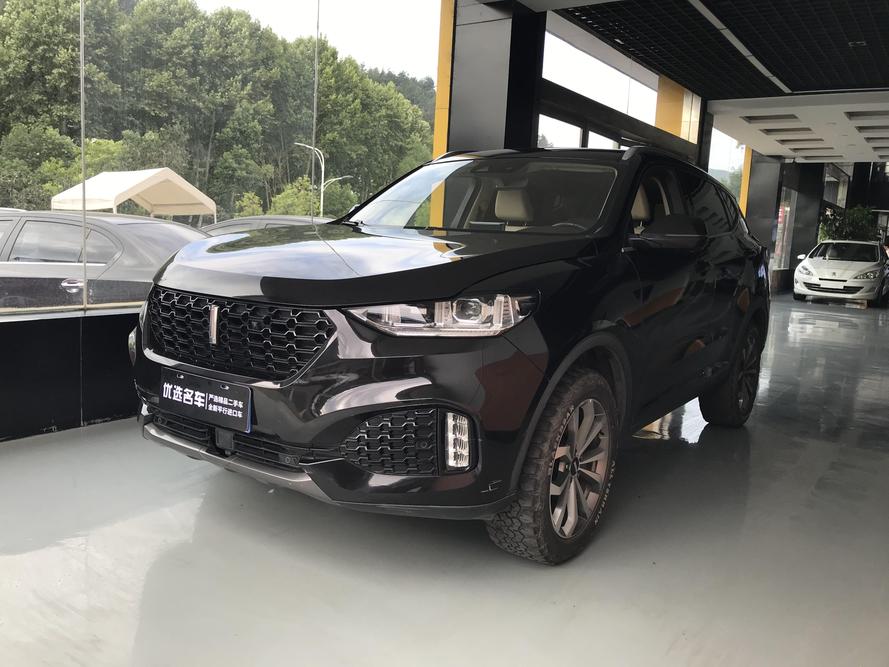 Угловой вид WEY VV6 2019, китайского подержанного авто на продажу, с характеристиками, ценой и бензиновым типом топлива для покупателей.