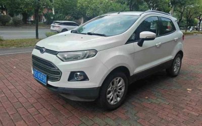 Передний экстерьер 2014 Ford EcoSport, б/у внедорожник на продажу, с бензиновым двигателем, 2WD, характеристиками и ценой в Китае.