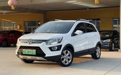 Общий вид экстерьера подержанного внедорожника BAIC EV EX 2018, китайский подержанный автомобиль на продажу, электрический, 2WD, изучите технические характеристики, цену и обзор.