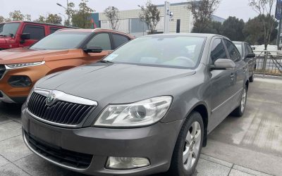 Обзор подержанного Skoda Octavia 2011, бензиновый хэтчбек, в продаже. Обзор характеристик, цены, интерьера, экстерьера, привода 2WD. Купить вторичный авто, тип кузова хэтчбек.