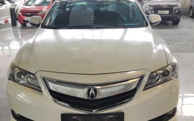 Подержанный Acura ILX 2014, бензиновый седан, в продаже. Обзор цены, характеристик, интерьера, экстерьера, привода 2WD. Купить вторичный авто, тип кузова седан.