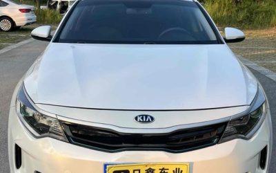 Kia K5 2017, подержанный бензиновый седан на продажу в Китае. Просмотрите характеристики, цену и обзор этого вторичного авто, 2WD.