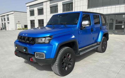 Полный обзор экстерьера подержанного BAIC BJ40 2022 внедорожника, бензинового китайского автомобиля б/у на продажу в Китае, подчеркивает дизайн и цену.