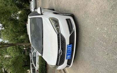 Полный экстерьер подержанного седана Arrizo 5 2018 года на продажу в Китае, с деталями характеристик, цены и 2WD в обзоре китайского подержанного автомобиля.