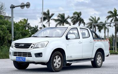 Полный экстерьер подержанного пикапа Isuzu Ruimai 2018 для продажи, детализирующий характеристики, цену и привод 2WD/4WD в обзоре подержанного автомобиля.