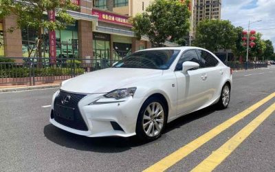 Экстерьер Lexus IS 2016, подержанный седан с бензиновым двигателем на продажу в Китае, с приводом 2WD, характеристиками и ценой.