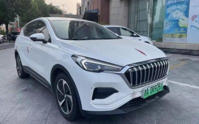 Полный вид Hongqi E-HS3 2019, подержанный китайский внедорожник с электрическим двигателем на продажу, демонстрирует привод 2WD, характеристики и цену в Китае.