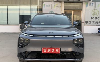 Общий внешний вид подержанного Xpeng G9 2023 внедорожник для продажи, с ценой, характеристиками, приводом 4WD и электрическим топливом в Китае.