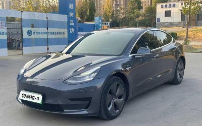 Общий внешний вид подержанного Tesla Model 3 2021 седан для продажи, с ценой, характеристиками, приводом 2WD и электрическим топливом в Китае.