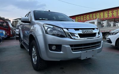 Экстерьер ISUZU D-MAX 2019, подержанный пикап с дизельным двигателем на продажу, с приводом 4WD, характеристиками и ценой в Китае.
