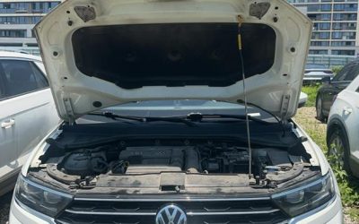 Обзор внедорожника Volkswagen T-ROC 2021, подержанного автомобиля на продажу в Китае, с техническими характеристиками, ценой и обзорами для этого автомобиля с пробегом с бензиновым топливом и приводом 2WD.