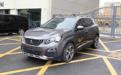 Задний экстерьер подержанного внедорожника Peugeot 4008 2018 на продажу в Китае, с характеристиками, ценой и обзором б/у авто с бензиновым топливом и 4WD.