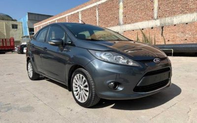 Задний экстерьер подержанного хэтчбека Ford Festiva 2010 на продажу в Китае, с характеристиками, ценой и обзором б/у авто с бензиновым топливом и 2WD.