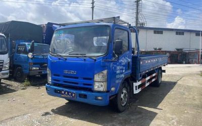 Полный вид подержанного 2017 Qingling Isuzu T17, дизельного пикапа, на продажу в Китае, с характеристиками и ценой.