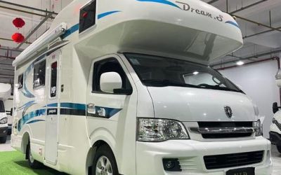 Экстерьер фургона Brilliance Jinbei Big Haishi 2016, демонстрирующий характеристики, цену и обзор подержанного китайского автомобиля, дизель, 2WD, купить в Китае.