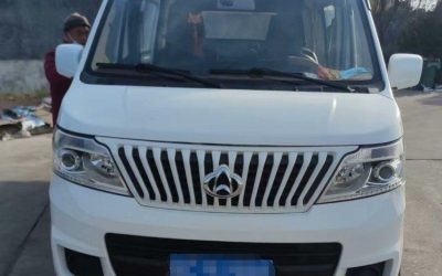 Overview of a 2021 Ruixing M80 used van for sale in China, check specs, price, and reviews for this Chinese used diesel van, 2WD.