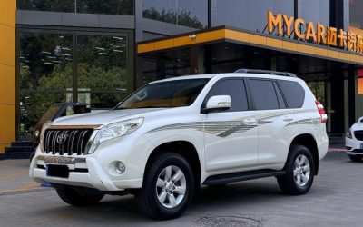 Передний вид Toyota Prado 2015, подержанный внедорожник, бензин, 4WD, на продажу в Китае, цена и характеристики.
