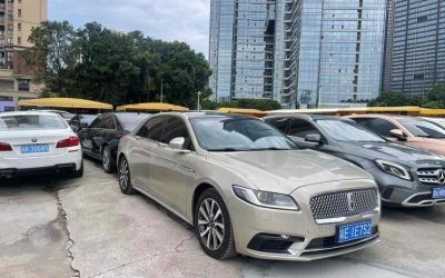 Передний вид Lincoln Continental 2018, подержанный автомобиль, бензиновый седан, 2WD, на продажу с характеристиками и ценой.