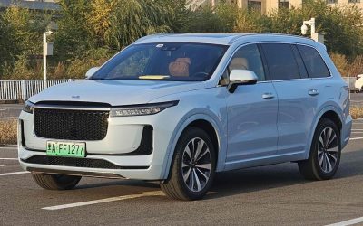 Передний вид LI ONE 2020, китайский подержанный автомобиль, гибридный внедорожник, 4WD, на продажу с характеристиками и ценой.