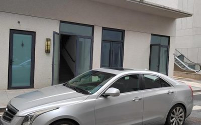 Передний экстерьер Cadillac ATS-L 2014 седан, авто с пробегом на продажу в Китае, готов для обзора и покупки.
