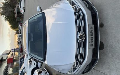Общий вид подержанного универсала Volkswagen C-TREK 2016, китайский б/у автомобиль, бензин, 2WD, на продажу с характеристиками и ценой.
