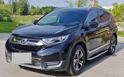 Экстерьер подержанного внедорожника Honda CR-V 2017 года, авто на продажу, бензин, 4WD, с характеристиками и ценой.