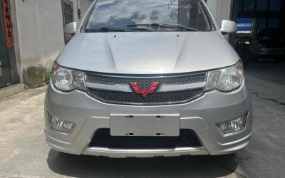 Вид экстерьера Wuling Hongguang 2018, бензиновый минивэн, подержанный автомобиль на продажу в Китае, характеристики и цена