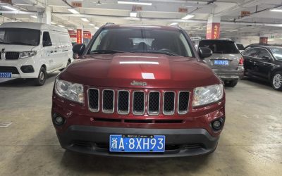 Передний экстерьер Jeep Compass 2013, внедорожник, подержанный автомобиль с бензиновыми характеристиками, 4WD, на продажу, Китай.