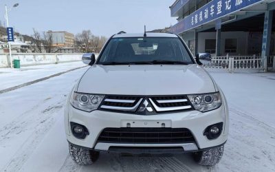 Характеристики SUV Mitsubishi Pajero Sport 2014, дизель, полный привод, на продажу в Китае