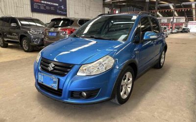 Полный экстерьер подержанного автомобиля Suzuki SX4 2013, хэтчбек, бензин, 2WD/4WD, на продажу. Проверьте характеристики, цену и обзоры этого авто второго владельца.