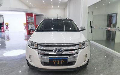 Общий вид подержанного внедорожника Ford Edge 2014, китайский б/у автомобиль, бензин, 2WD, на продажу с характеристиками и ценой.
