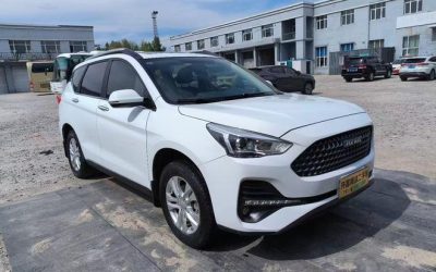 Полный вид б/у 2019 Haval M6 внедорожника, бензин, 2WD, на продажу с ценой на рынке подержанных авто в Китае.