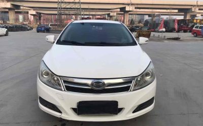 Общий вид подержанного автомобиля BYD SuRui 2014, седан, бензин, 2WD, подержанный автомобиль на продажу в Китае, спецификации, цена, обзоры.