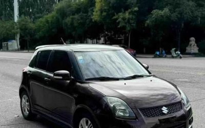 Полный вид б/у 2016 Suzuki Swift хэтчбека, бензин, 2WD, на продажу с ценой на рынке подержанных авто в Китае.