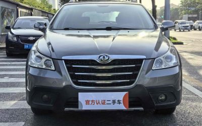 Полный вид подержанного Dongfeng Aeolus H30 2013 бензинового хэтчбека, с ценой и характеристиками для покупателей в Китае