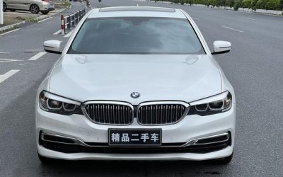 Передний экстерьер б/у 2020 BMW 5 Series седан, бензиновый/гибридный авто, 2WD/4WD, на продажу в Китае, с характеристиками, ценой и обзором.