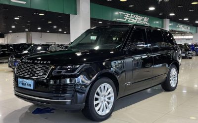 Полный вид б/у 2018 Land Rover Range Rover внедорожника, бензин, 4WD, на продажу с ценой в Китае.
