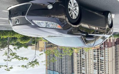 Полный экстерьер подержанного автомобиля Lexus ES 2014, седан, бензин/гибрид, 2WD, на продажу. Проверьте характеристики, цену и обзоры этого авто второго владельца.