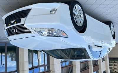 Передний экстерьер б/у 2013 Lexus ES седан, бензиновый/гибридный авто, 2WD, на продажу в Китае, с характеристиками, ценой и обзором.