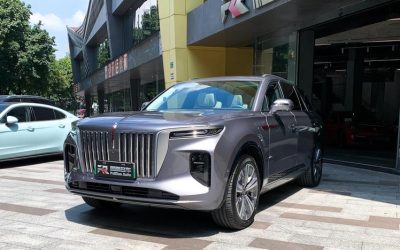Общий вид подержанного автомобиля Hongqi E-HS9 2023, внедорожник, электрический, 4WD, подержанный автомобиль на продажу в Китае, спецификации, цена, обзоры.
