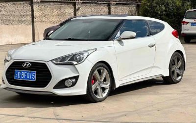 Вид экстерьера Hyundai Veloster 2013, бензиновый хэтчбек, подержанный автомобиль на продажу в Китае, характеристики и цена