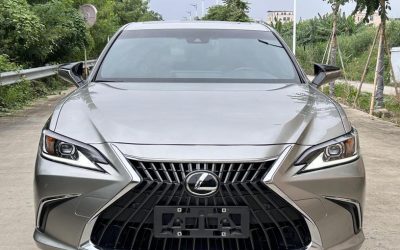 Вид экстерьера Lexus ES 2022, бензиновый седан, подержанный автомобиль на продажу в Китае, характеристики и цена