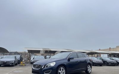 Характеристики универсала Volvo V60 2013, бензин, передний привод, на продажу в Китае
