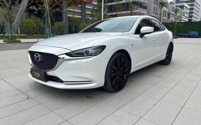 Общий вид подержанного седана Mazda Atenza 2021, автомобиль б/у на продажу в Китае, бензин, 2WD, на продажу с характеристиками и ценой.