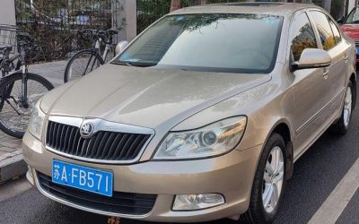 Основной вид экстерьера 2014 Skoda Octavia седан подержанный автомобиль на продажу в Китае, бензин, 2WD, китайский б/у автомобиль, спецификации и цена