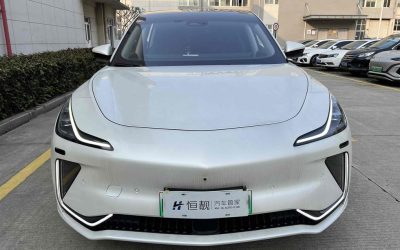 Полный экстерьер подержанного электромобиля IM L7 2023 года, седан, на продажу в Китае, с характеристиками и ценой.